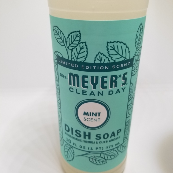 Mrs. Meyer's Clean Day Dish Soap - Mint - Picture 3 of 3